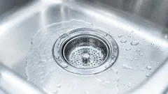 家に下水の臭いがする—実際に役立つ簡単な対策